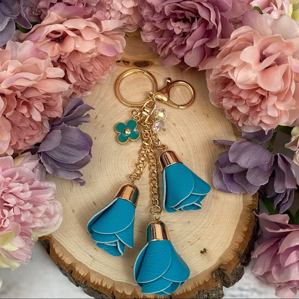 Blue Triple Rose Charm with Beads Keychain - Picture 12 of 14